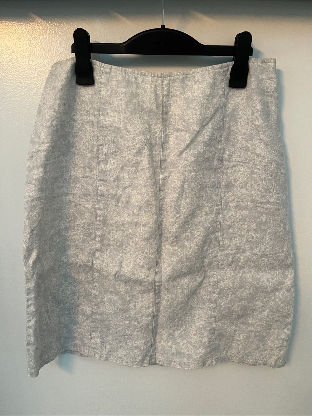 GAP Light Gray Floral Jacquard Pencil Skirt